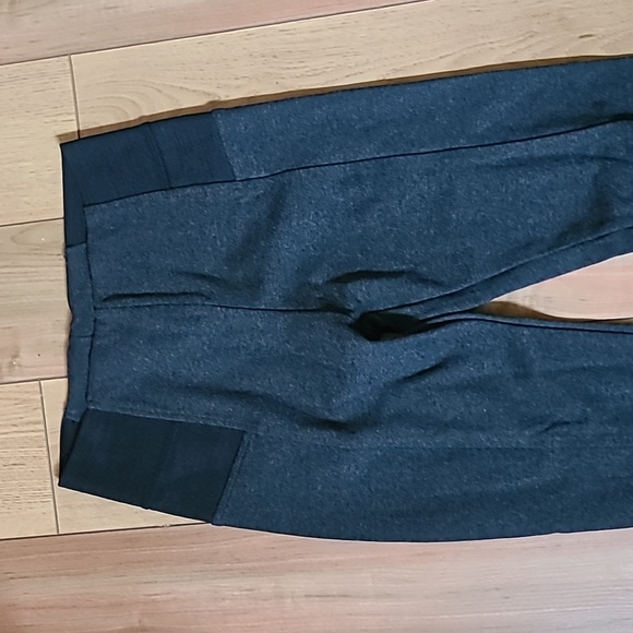 Ladies pants - Picture 2 of 2